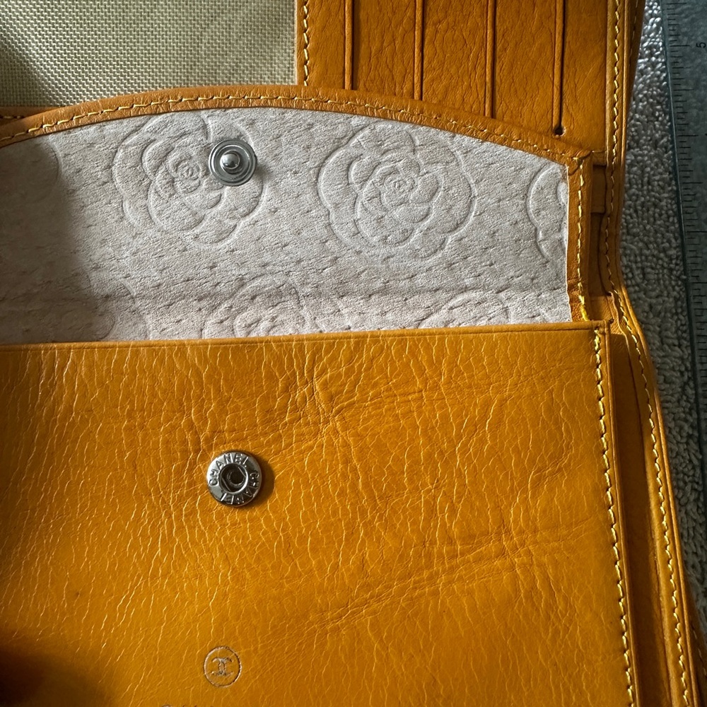 CHANEL Coco Chanel Mustard Monogrammed Bust & Logo Trifold Wallet - Picture 5 of 6